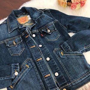 SOLD Levi’s Dark Wash Denim Jacket